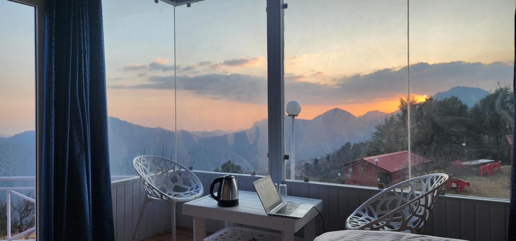Instaview Kanatal New Tehri Exteriér fotografie