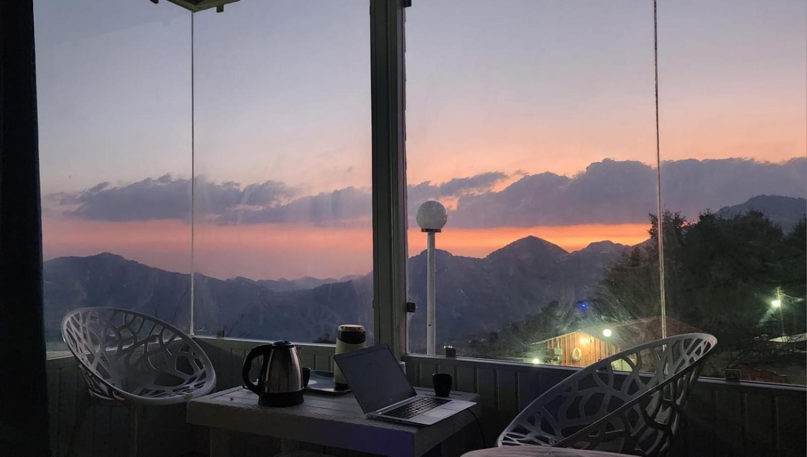 Instaview Kanatal New Tehri Exteriér fotografie
